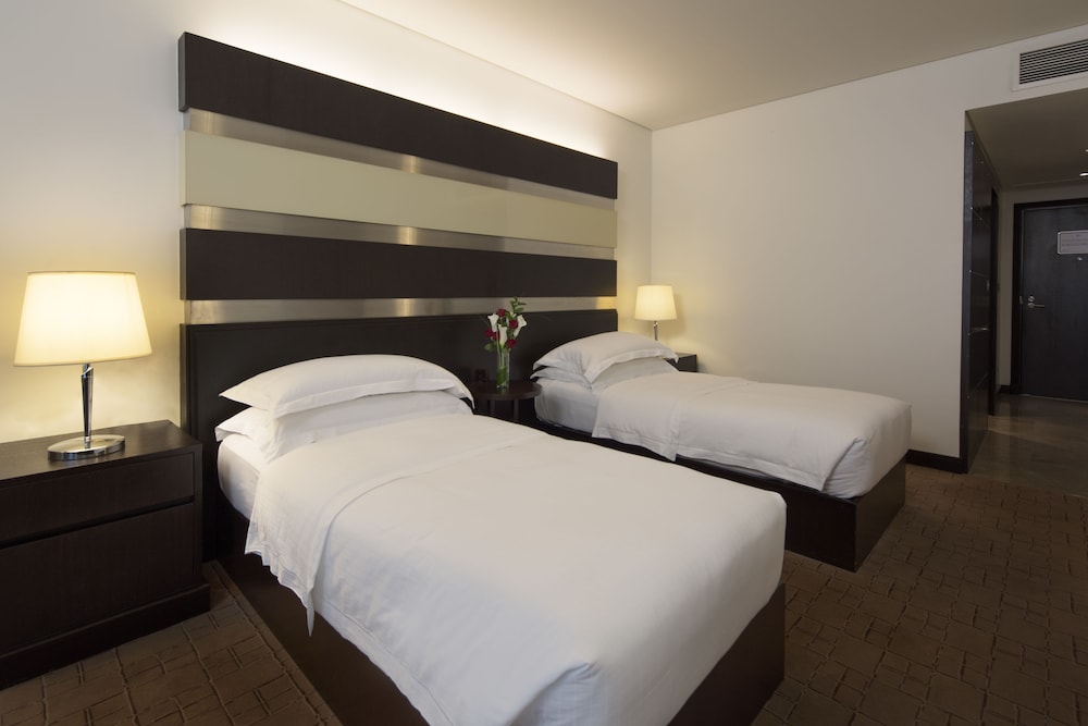 Dubai International Hotel 21