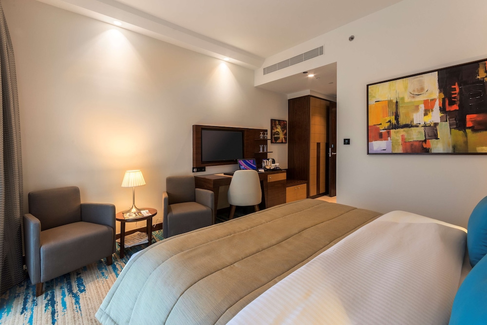Golden Tulip Media Hotel 19