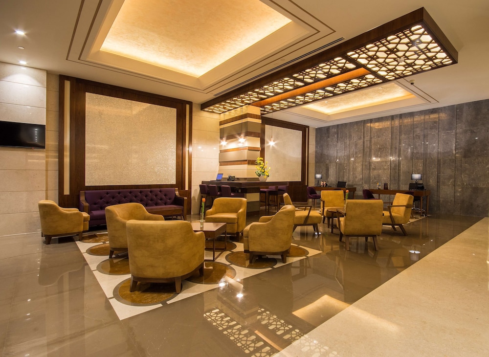 Golden Tulip Media Hotel 4