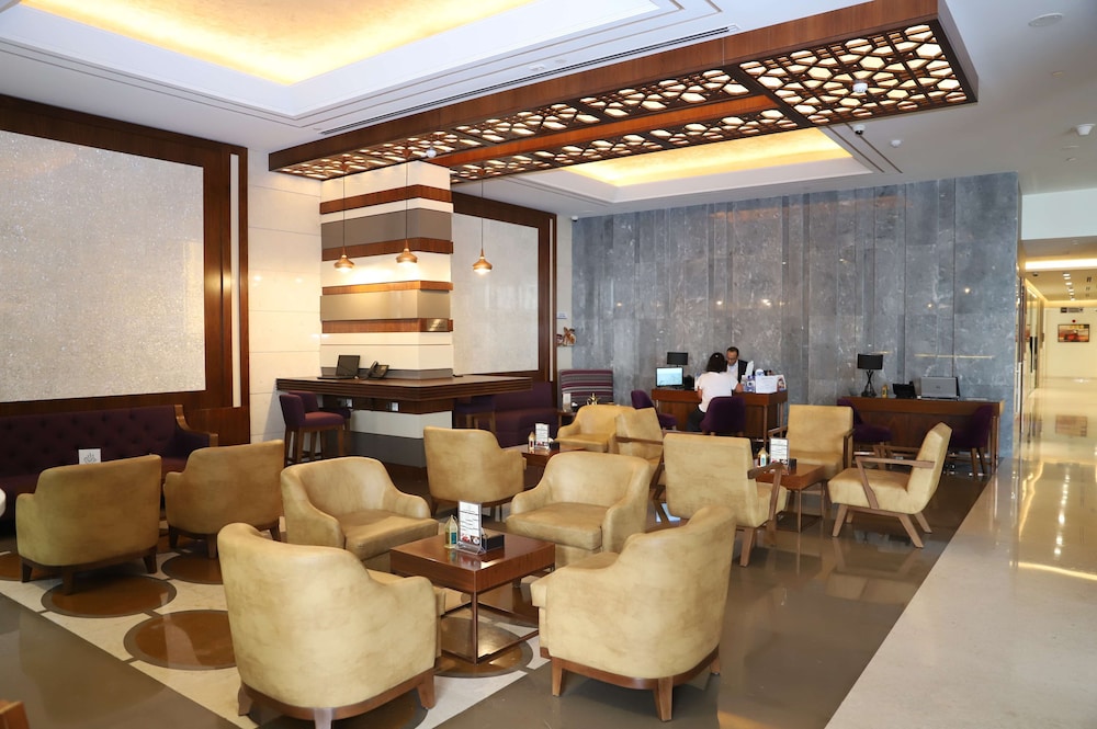 Golden Tulip Media Hotel 9