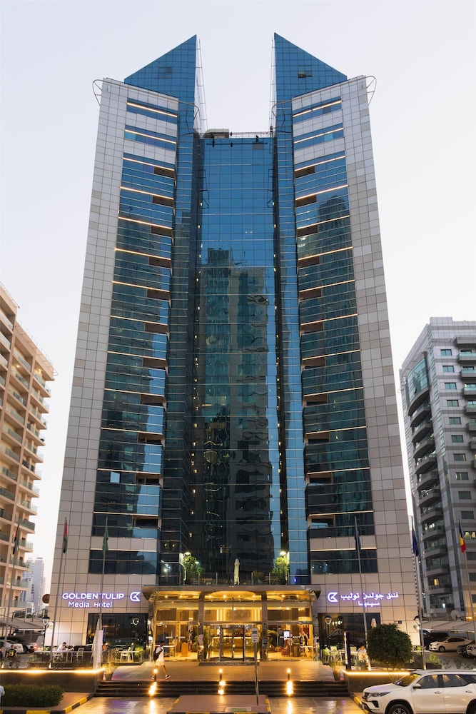 Golden Tulip Media Hotel 1