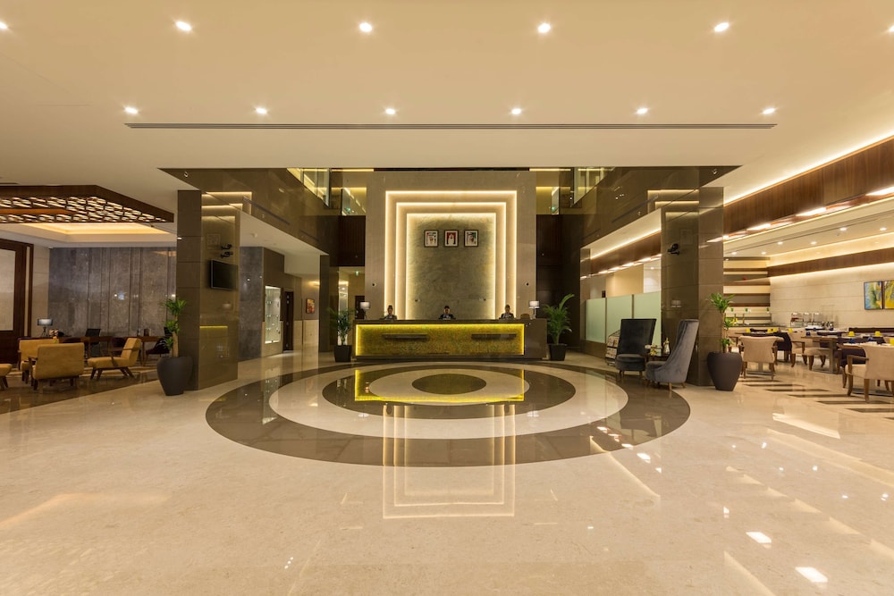 Golden Tulip Media Hotel 6