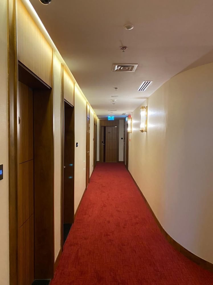 Al Hayat Hotel 23
