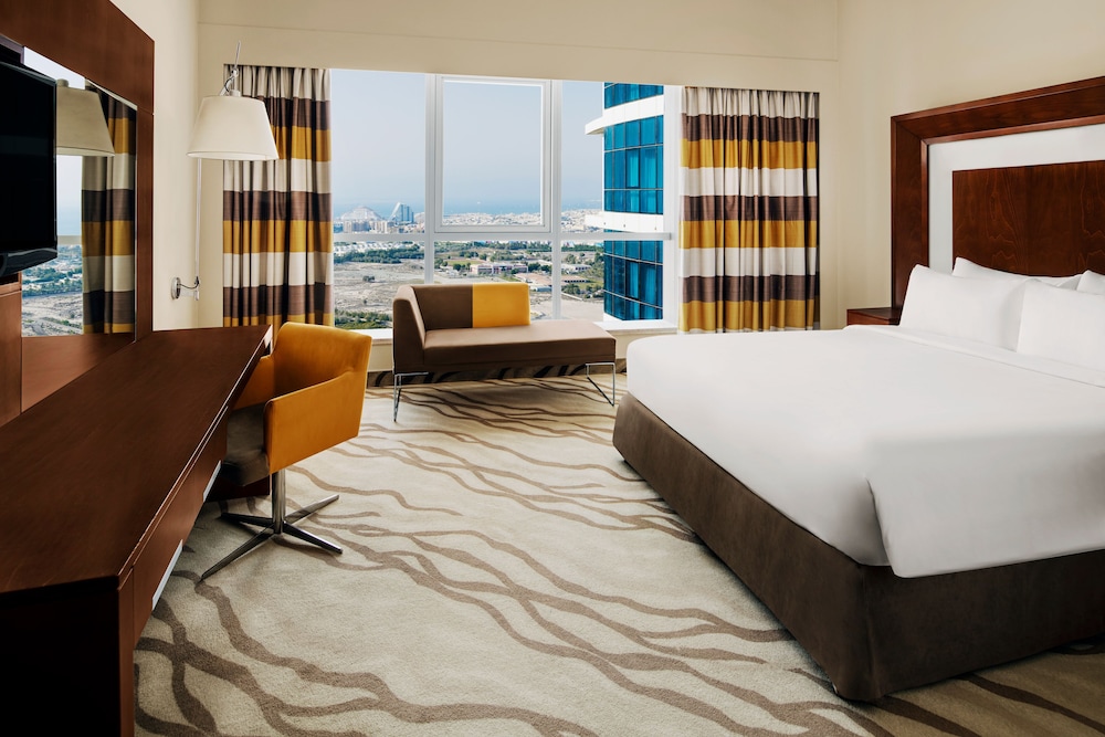 Novotel Dubai Al Barsha 11