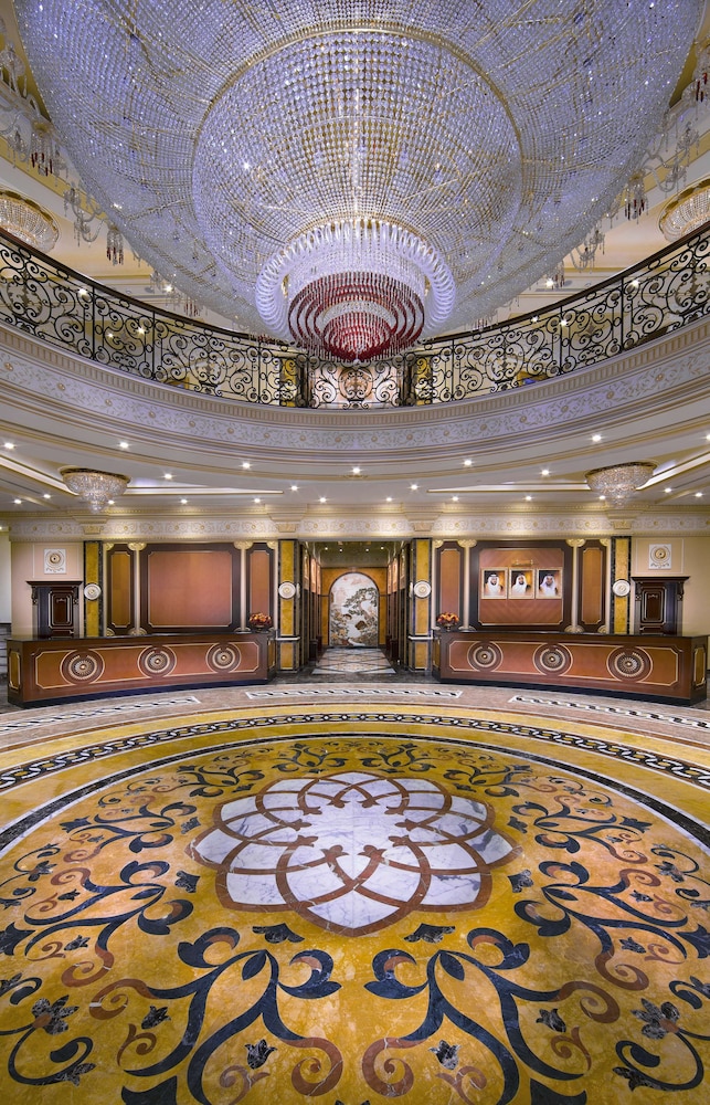 Royal Rose Abu Dhabi, a Curio Collection by Hilton Affiliated Hotel 3