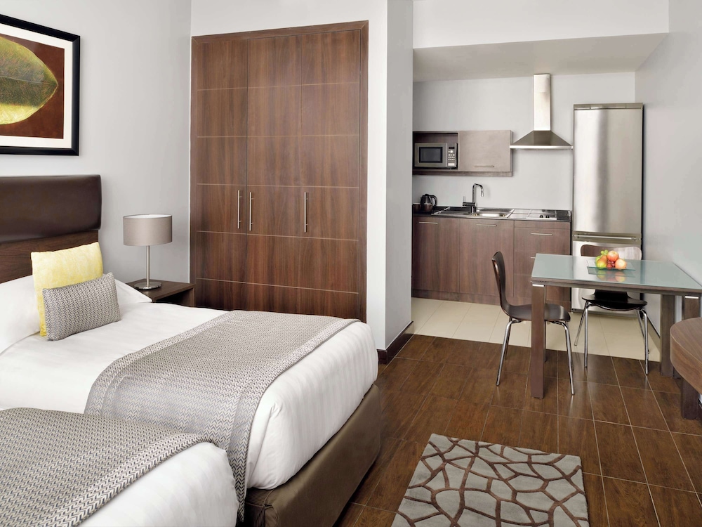 Mövenpick Hotel Apartments Al Mamzar Dubai 21