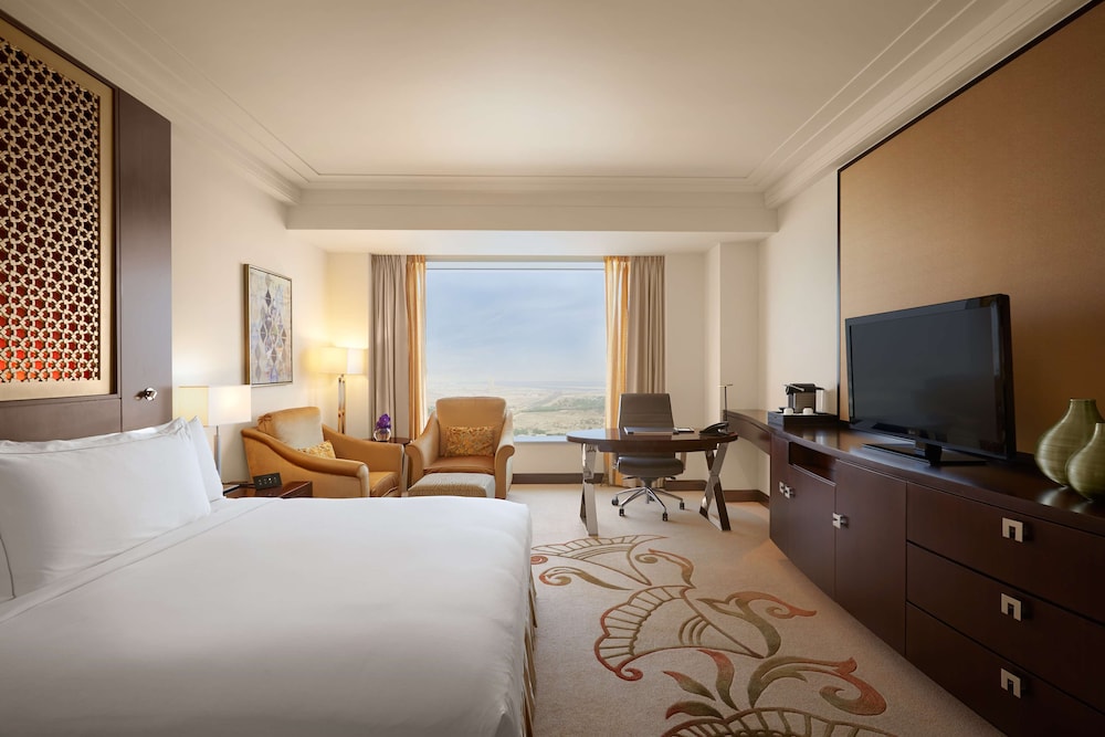 Conrad Dubai 13
