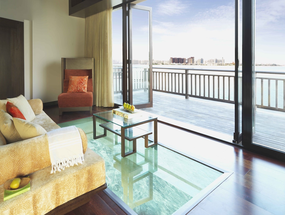Anantara The Palm Dubai Resort 11
