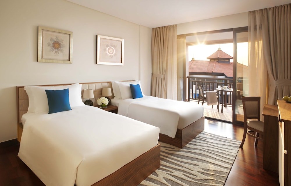Anantara The Palm Dubai Resort 7
