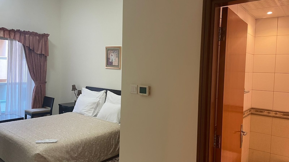 Al Raya Hotel Apartments 15