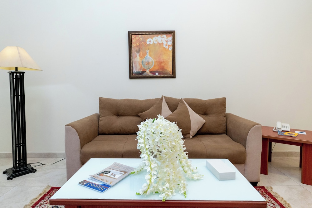 Al Raya Hotel Apartments 23