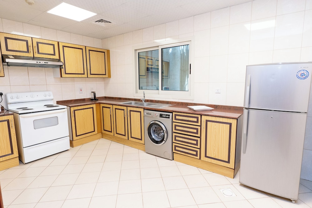 Al Raya Hotel Apartments 18