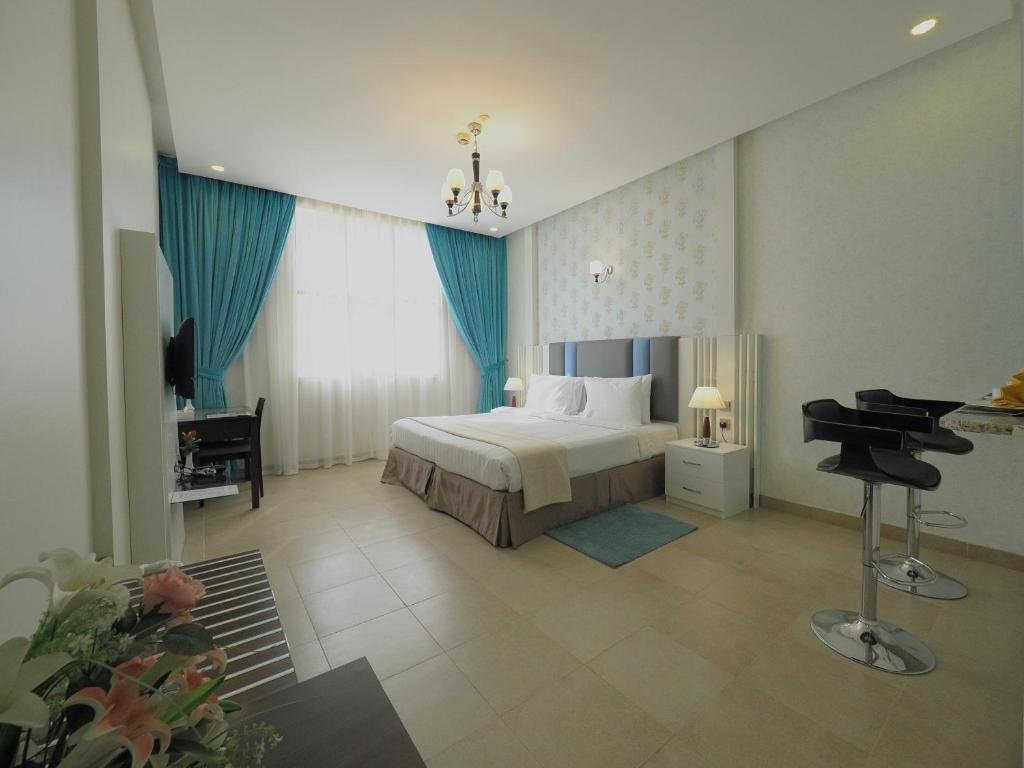 Skylark Hotel Apartments 8