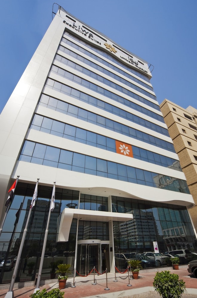 Oaks Liwa Executive Suites 15