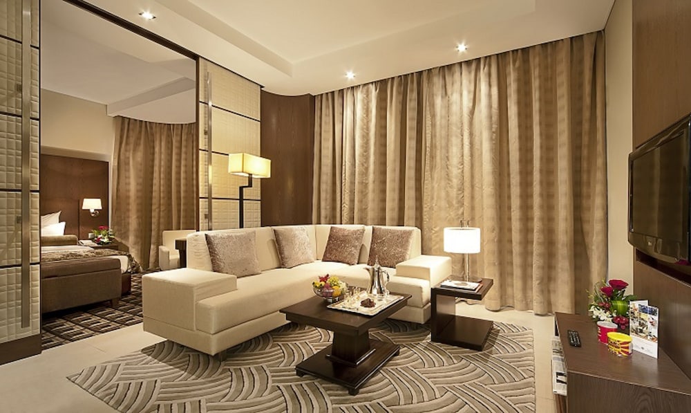 Oaks Liwa Executive Suites 6