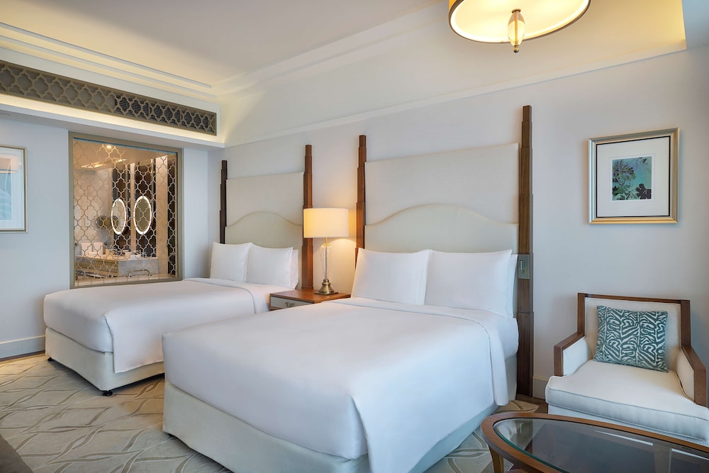 Waldorf Astoria Dubai Palm Jumeirah 6