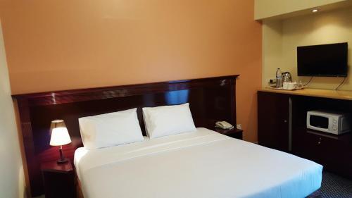 Al Bustan Hotels Flats 16