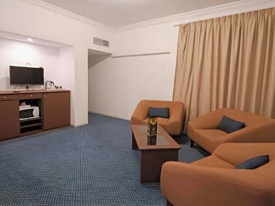 Al Bustan Hotels Flats 7