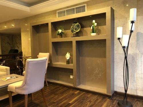 Al Bustan Hotels Flats 11
