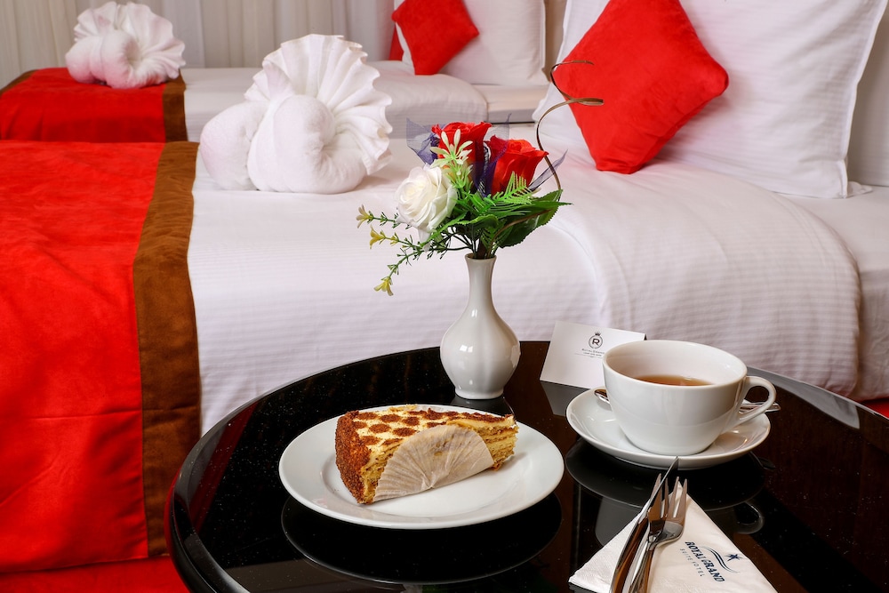 The Royal Grand Suite Hotel 21