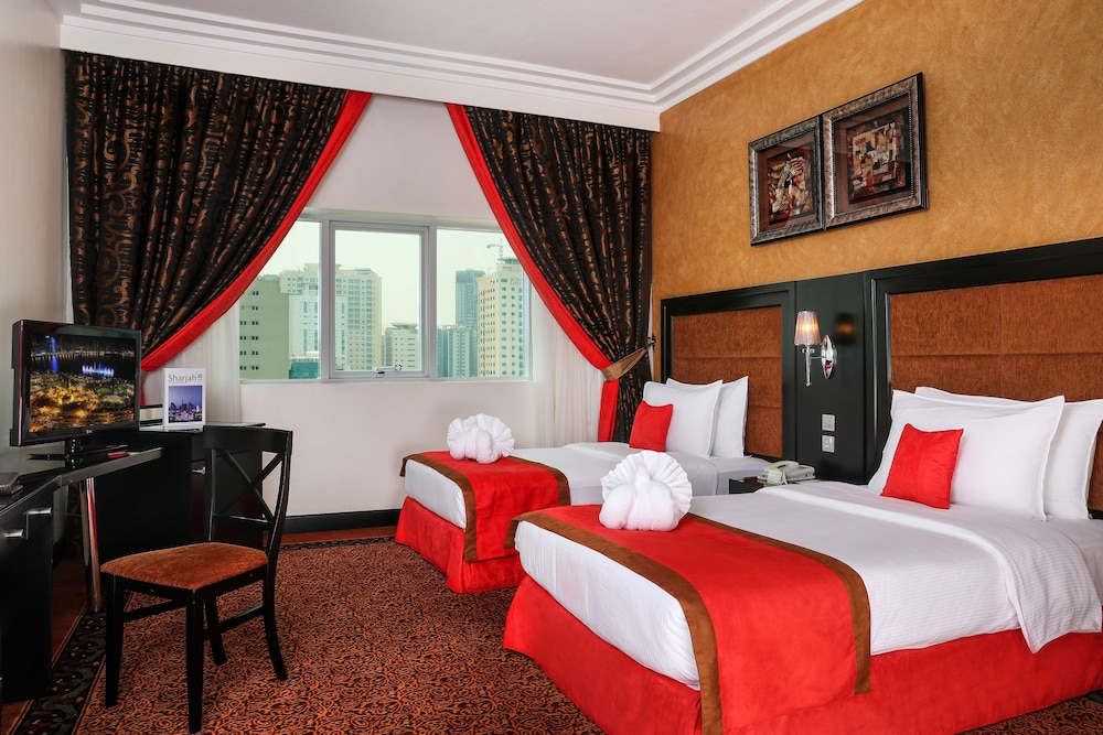 The Royal Grand Suite Hotel 9