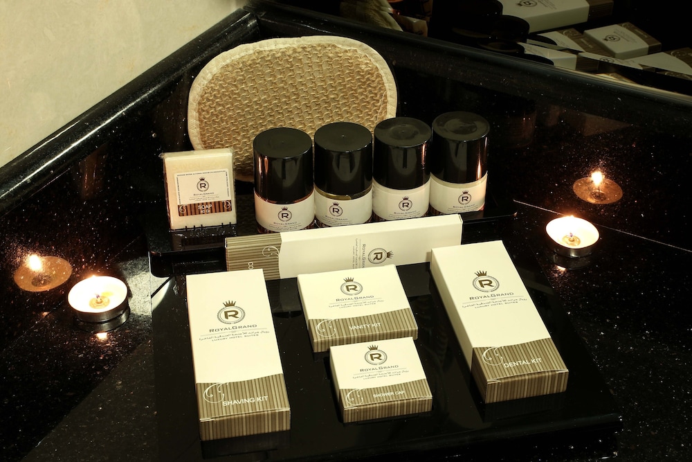 The Royal Grand Suite Hotel 24