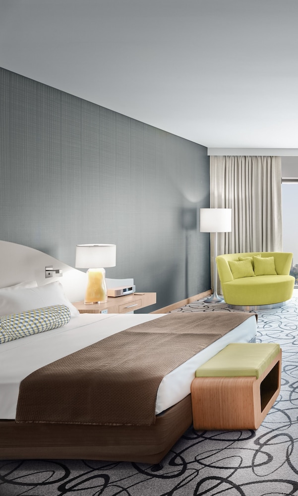 Sofitel Dubai Downtown 12