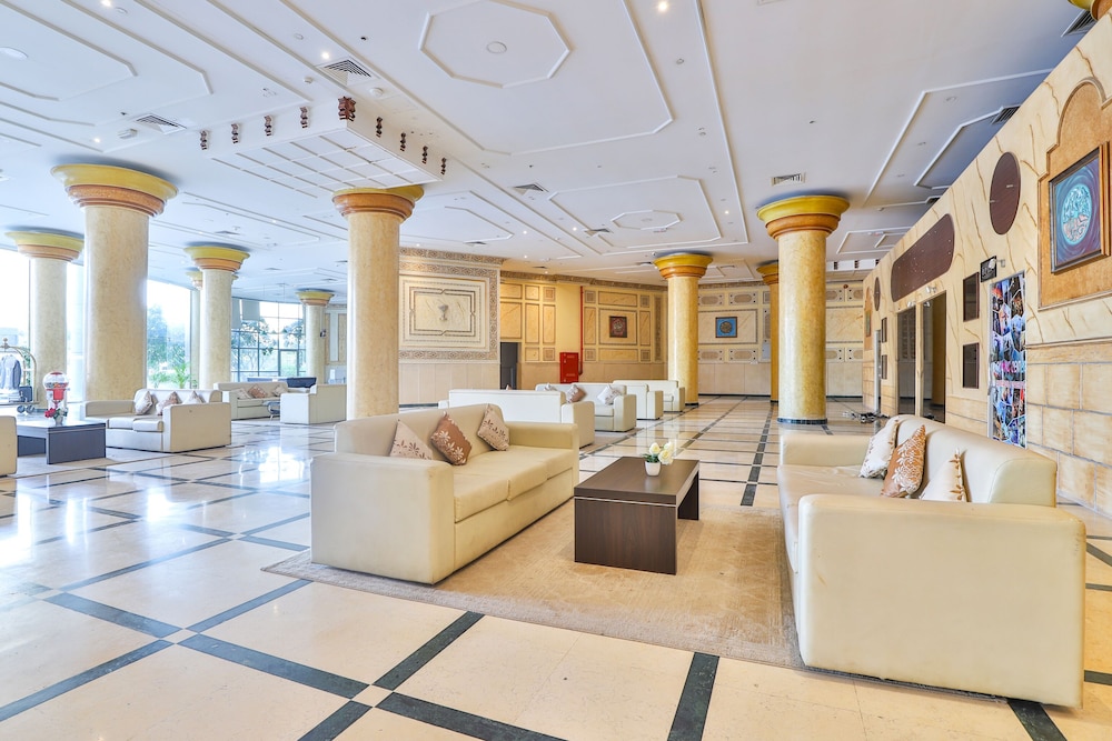 Hotel Crown Palace 10