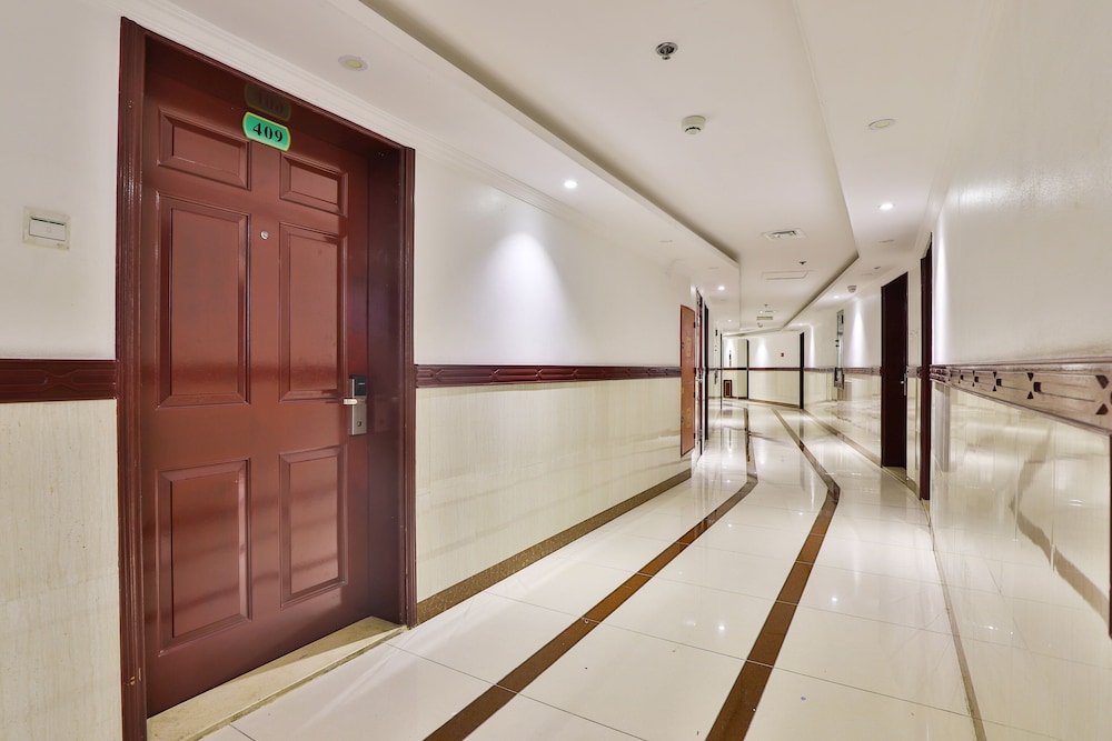 Hotel Crown Palace 4