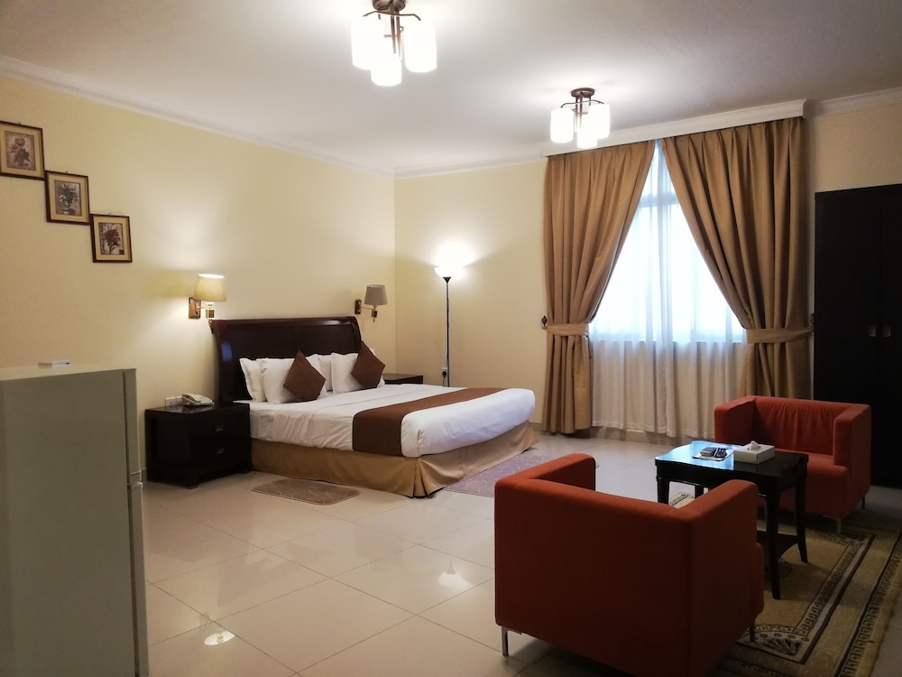 Hotel Crown Palace 1