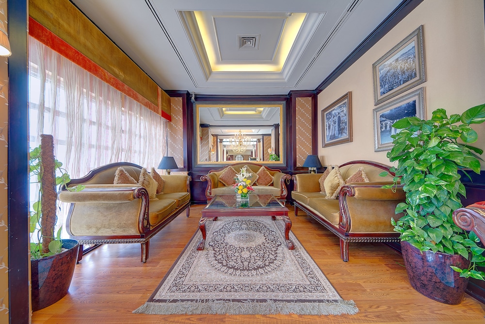 Ascot Hotel 7