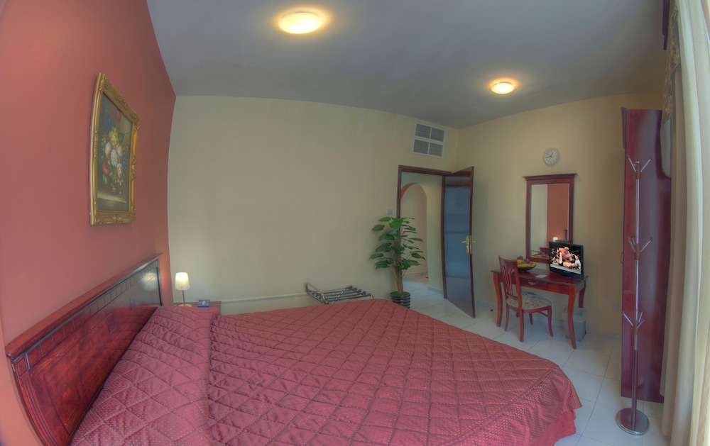 Al Maha Regency Hotel Suites 15