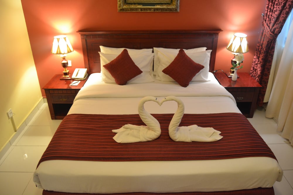 Al Maha Regency Hotel Suites 8
