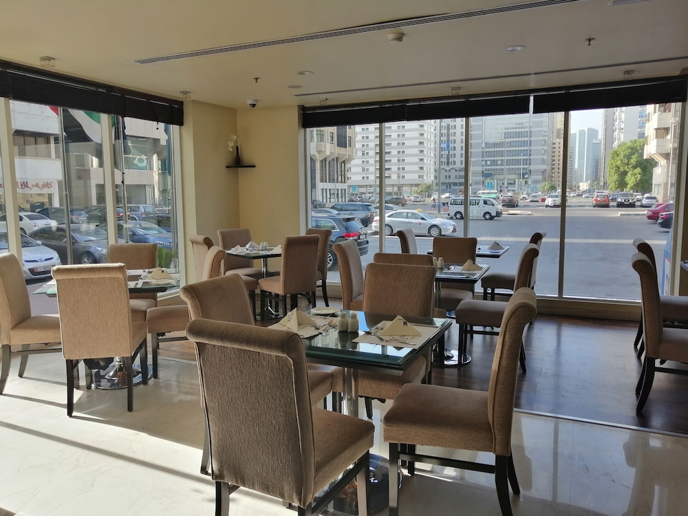 Kingsgate Hotel Abu Dhabi by Millennium 22