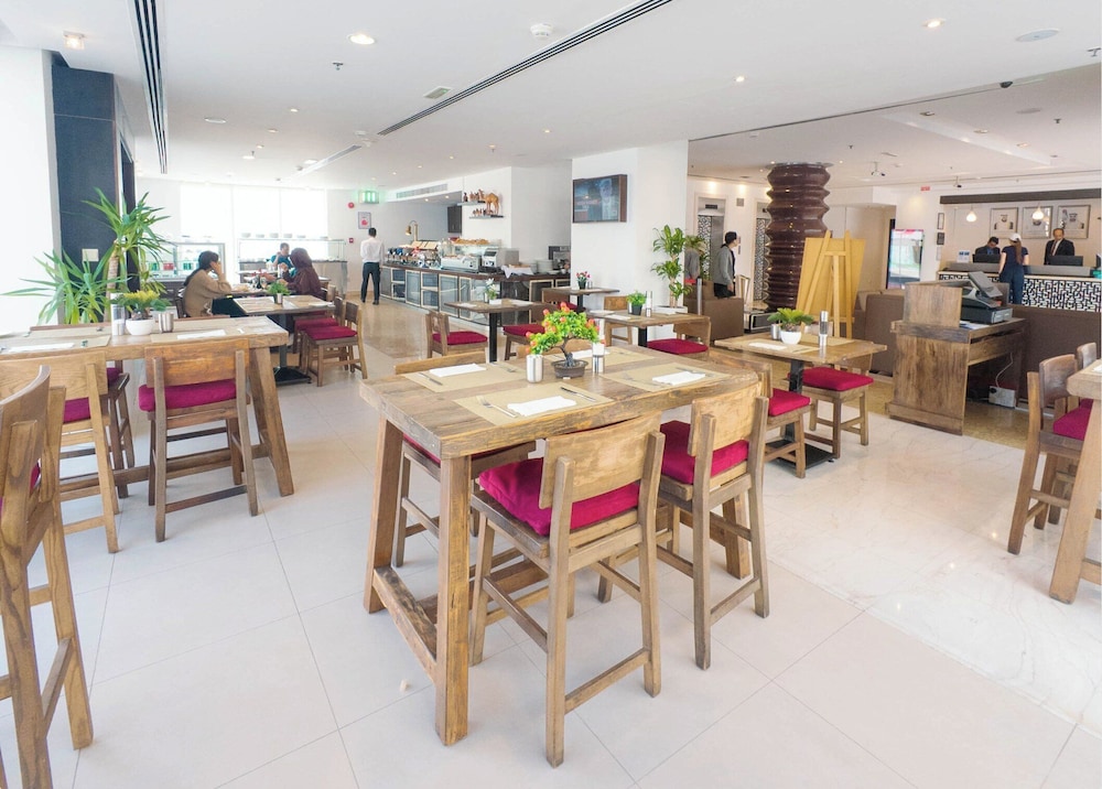 Kingsgate Hotel Abu Dhabi by Millennium 20