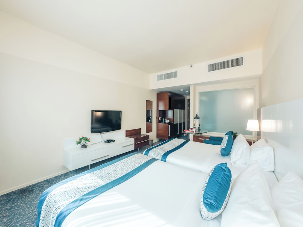 Kingsgate Hotel Abu Dhabi by Millennium 8