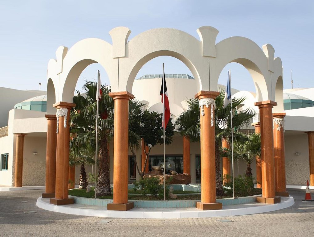 Ramada by Wyndham Abu Dhabi Al Sharia 4