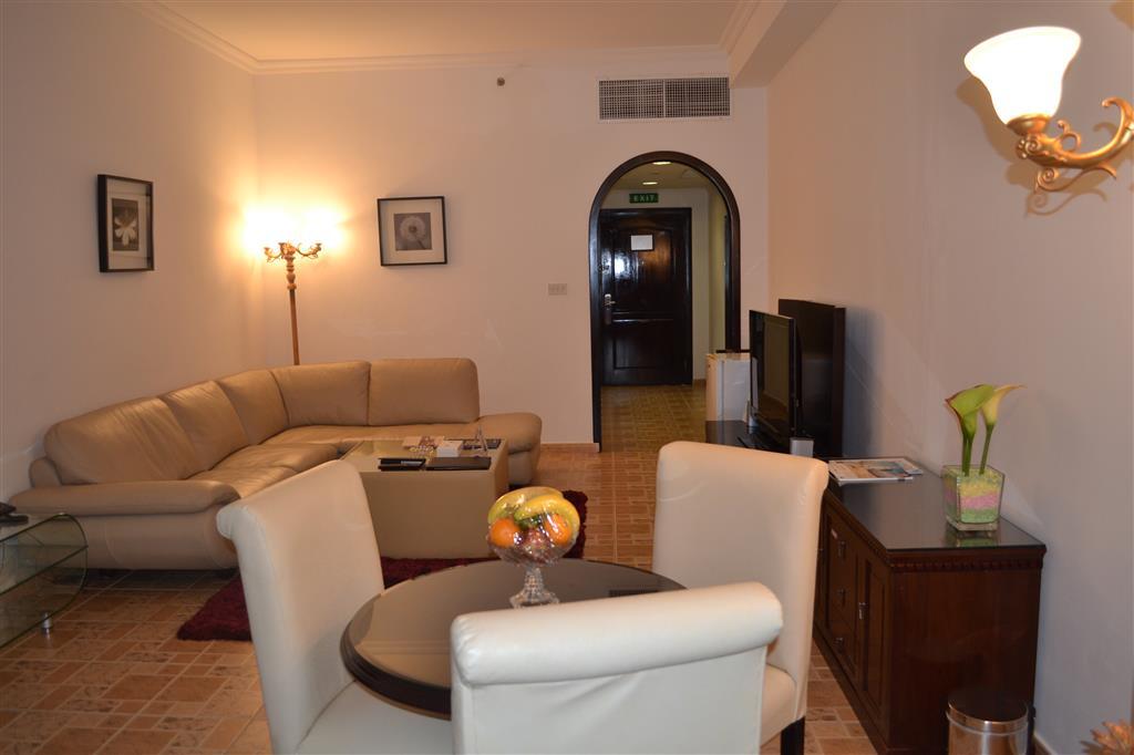 Ramada by Wyndham Abu Dhabi Al Sharia 18