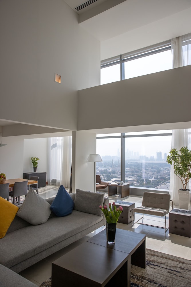 Jumeirah Living World Trade Centre Residences 12