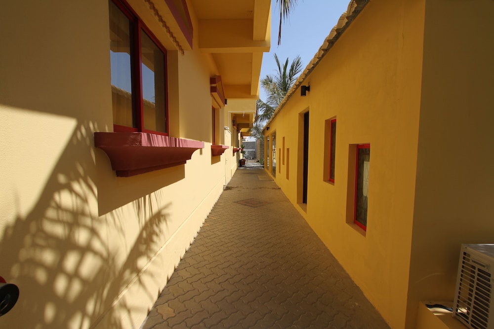 Al Maha Residence 15