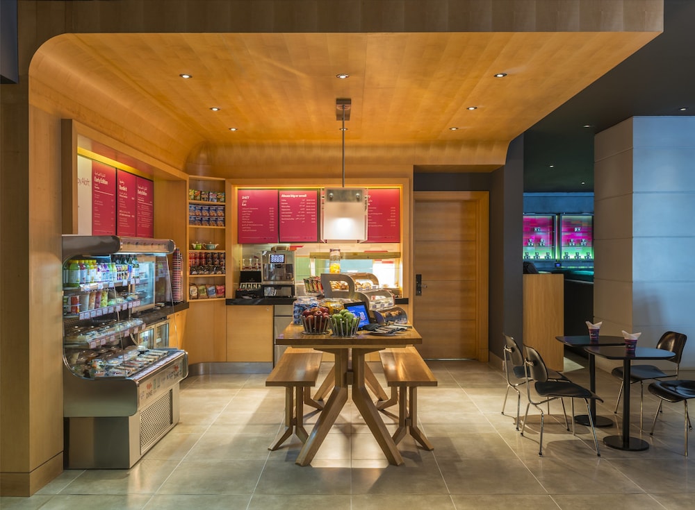 Aloft Abu Dhabi 21