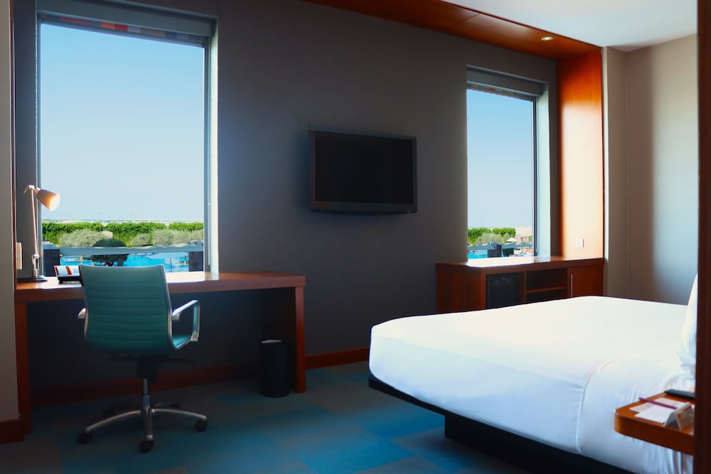 Aloft Abu Dhabi 12