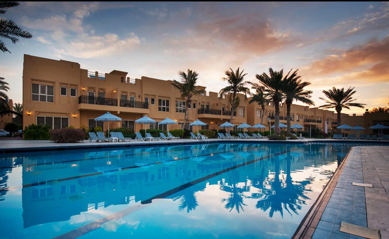Al Hamra Village Hotel 1