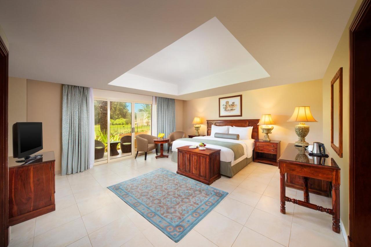 Al Hamra Village Hotel 5