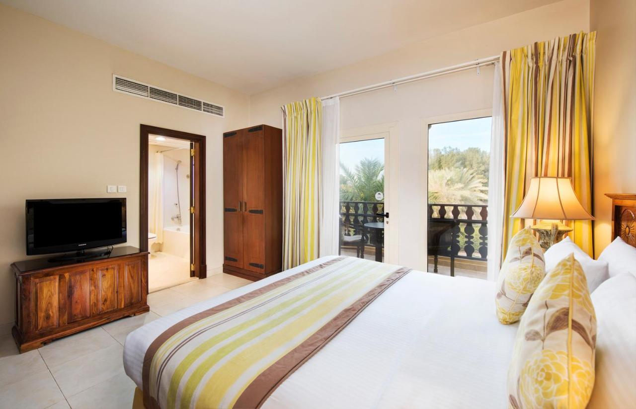 Al Hamra Village Hotel 9