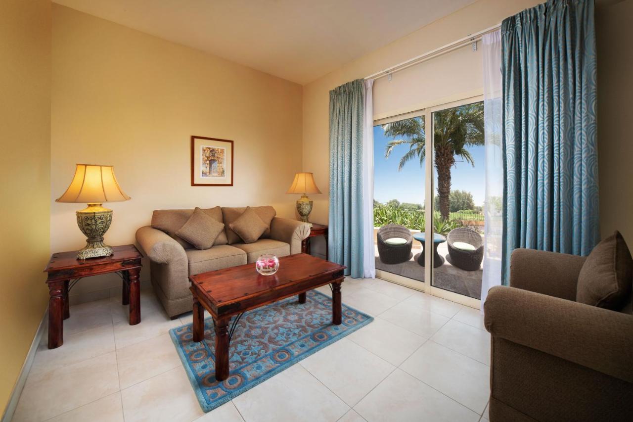 Al Hamra Village Hotel 14