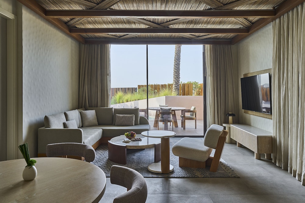 Erth Abu Dhabi 7