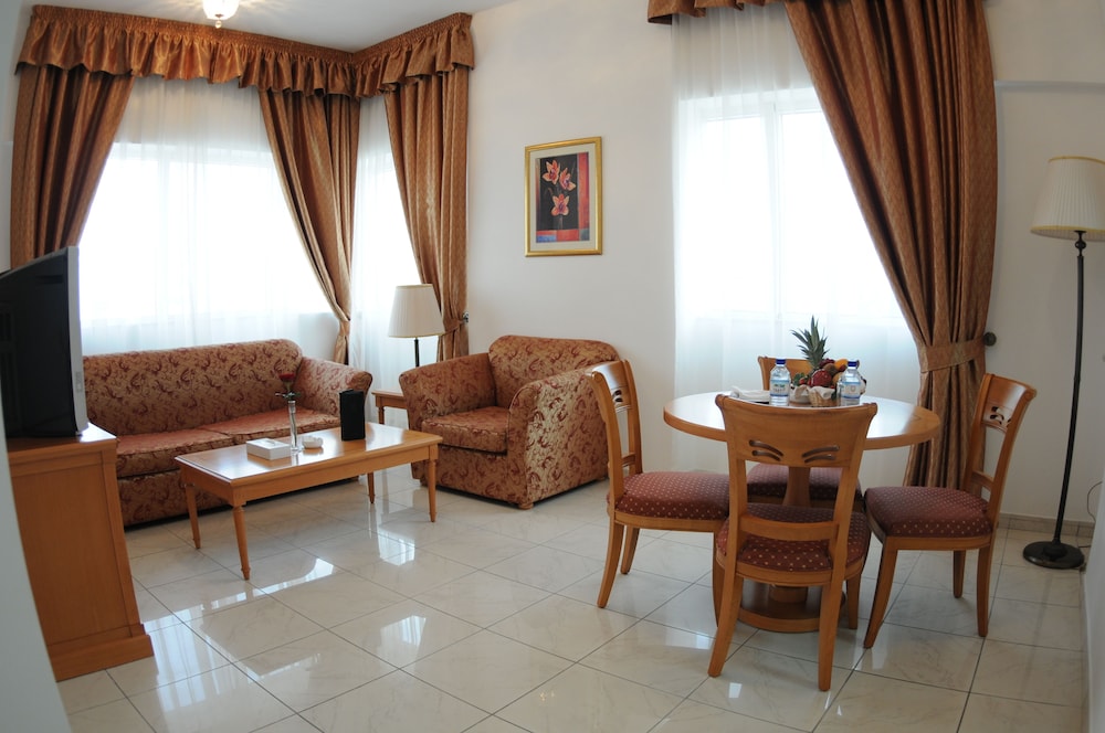 Uptown Hotel Apartments Abu Dhabi 12