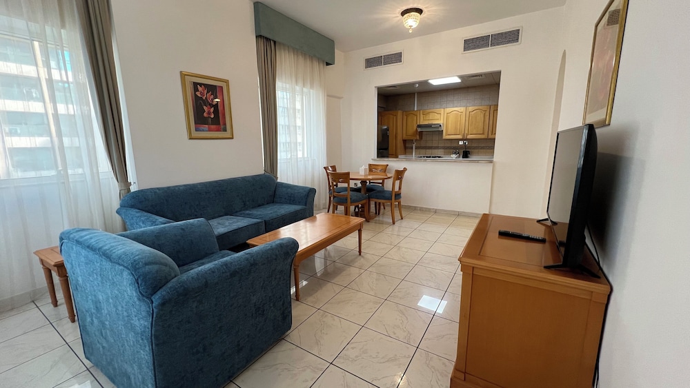 Uptown Hotel Apartments Abu Dhabi 11