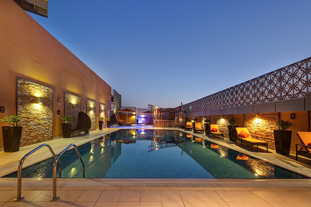 Abidos Hotel Apartment, Dubailand 1